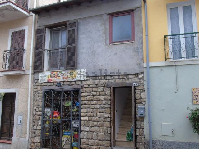 Appartamento in vendita a Bajardo, Liguria