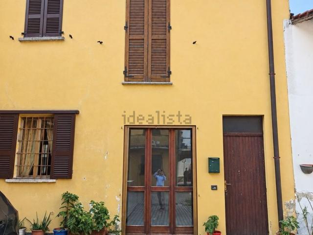 Appartamento in vendita a Uboldo, Varese