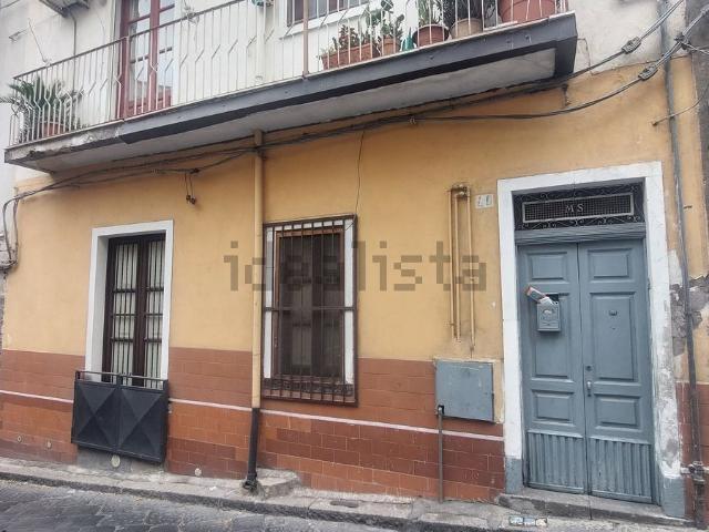 Appartamento in vendita a Paternò, Catania