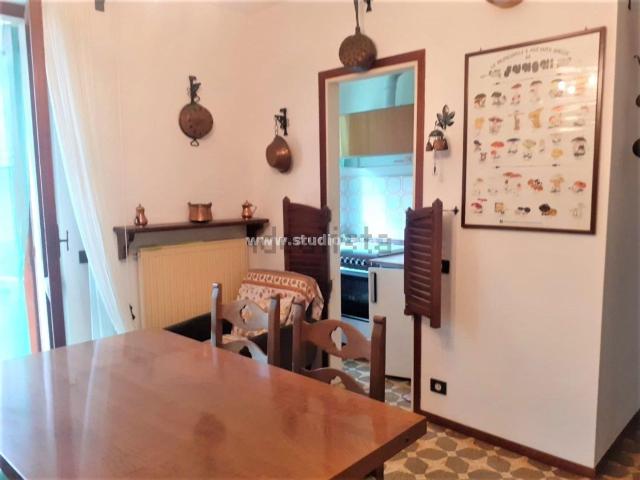 Appartamento in vendita a Comunità Montana della Valle Brembana, Zogno