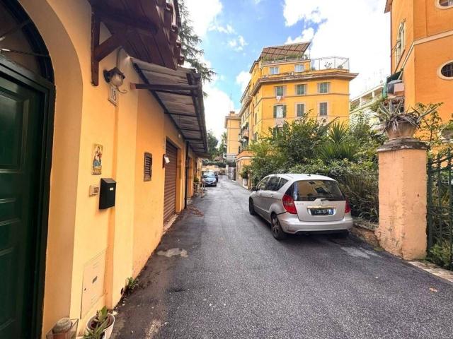 Appartamento in vendita a Balduina, Roma