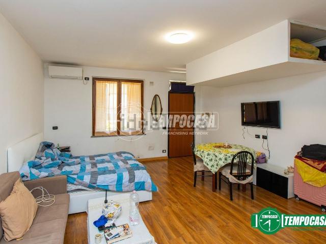 Appartamento in vendita a Cascina Brughetto, Busto Arsizio