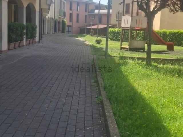 Appartamento in vendita a Pratovecchio Stia, Pratovecchio