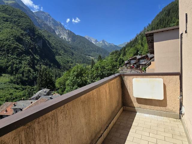 Appartamento in vendita a Ardesio, Lombardia
