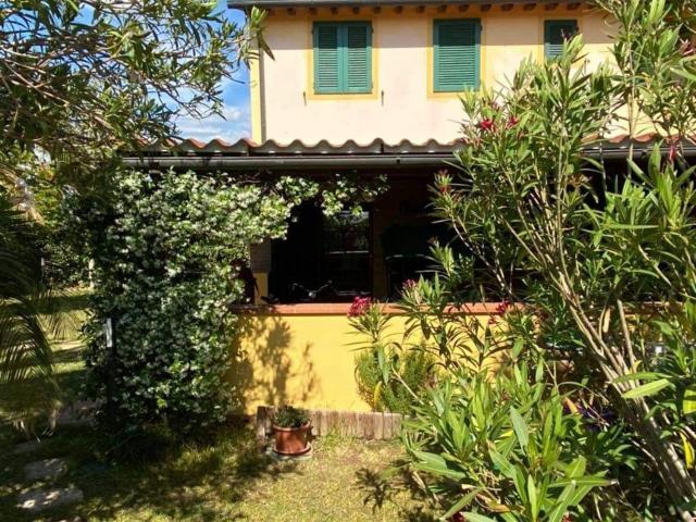 Appartamento in vendita a Cecina, Toscana