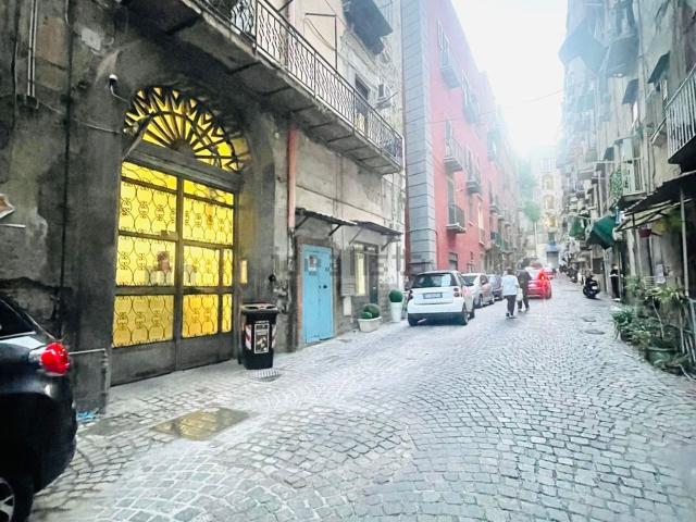 Appartamento in vendita a Municipalità 2, Campania