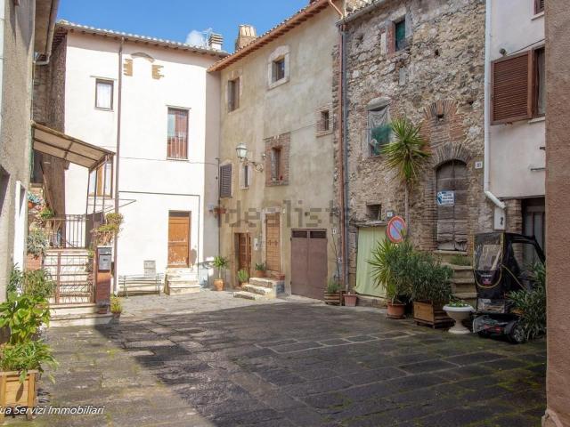 Appartamento in vendita a Alviano, Umbria