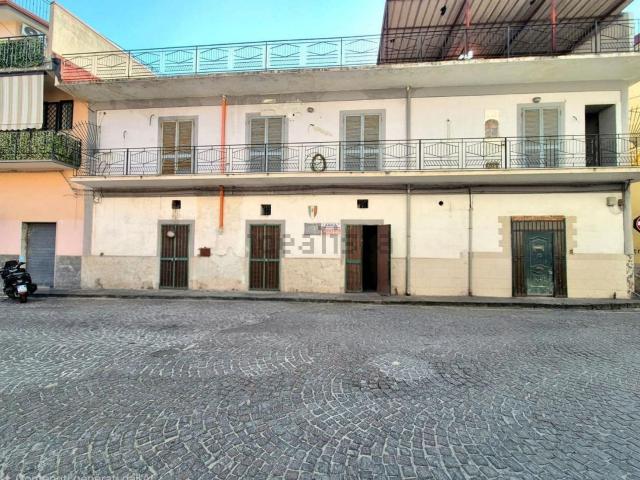 Appartamento in vendita a Caivano, Campania