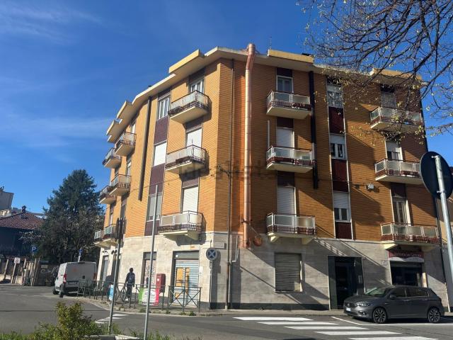 Appartamento in vendita a Leumann, Piemonte