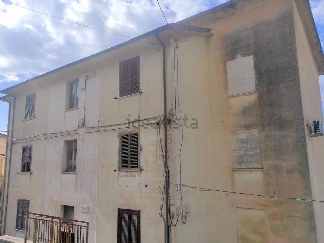Appartamento in vendita a Roccacasale, L'Aquila