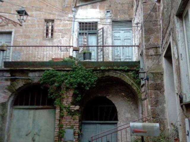 Appartamento in vendita a Capranica, Lazio