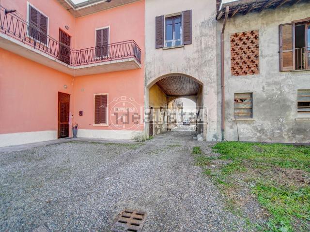 Appartamento in vendita a Geretta, Besnate
