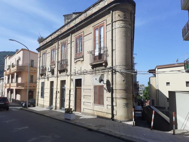 Appartamento in vendita a Calabria, Reggio Calabria