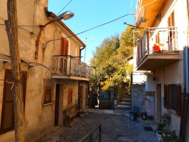 Appartamento in vendita a Carsoli, Abruzzo