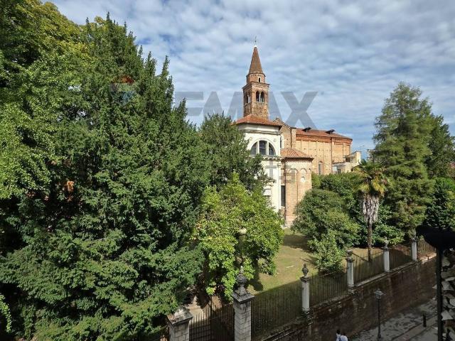 Appartamento in vendita a Vicenza, Veneto