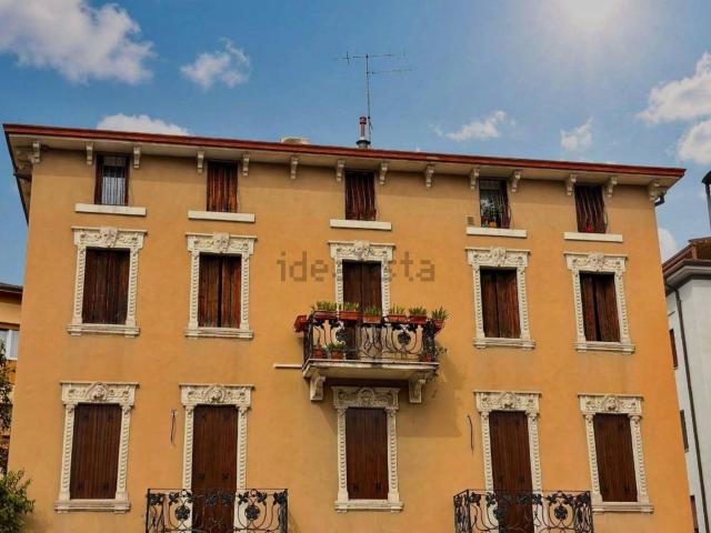 Appartamento in vendita a Ovest, Brenzone