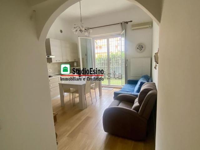 Appartamento in vendita a Porto d'Ascoli centro, Marche
