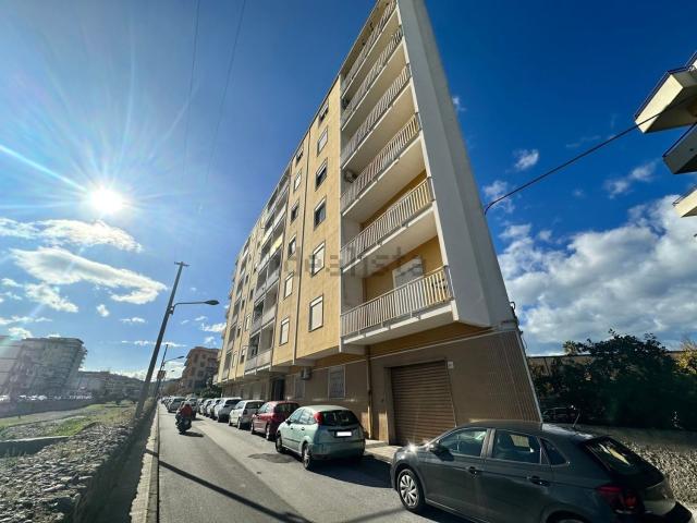 Appartamento in vendita a Cannistrà, Barcellona Pozzo Di Gotto