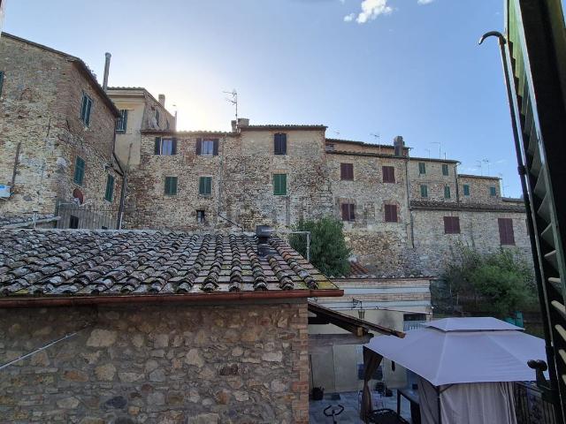 Appartamento in vendita a Monticiano, Siena