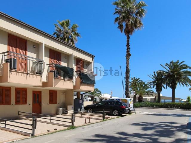 Appartamento in vendita a Mare, Marche