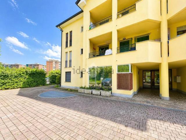 Appartamento in vendita a Usmate Velate, Usmate