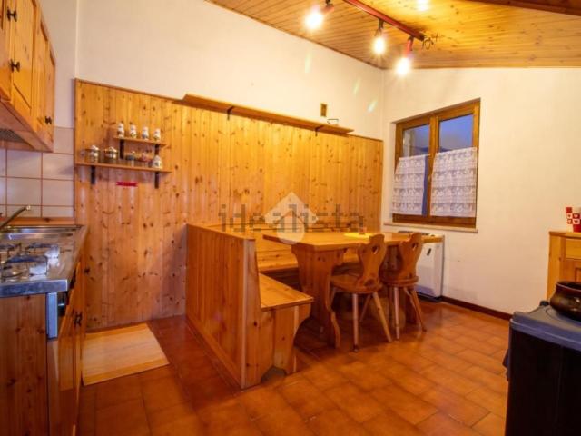 Appartamento in vendita a Bosco Chiesanuova, Veneto