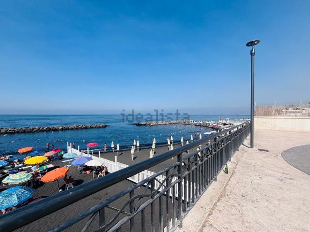 Appartamento in vendita a Santa Maria La Bruna, Torre Del Greco