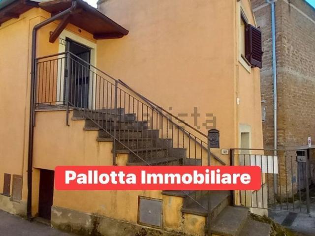 Appartamento in vendita a Bassano In Teverina, Lazio
