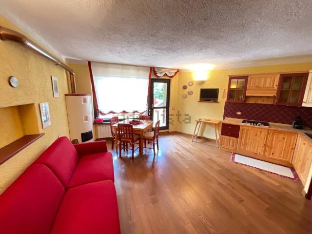 Appartamento in vendita a Comunità montana della valle Camonica, Artogne