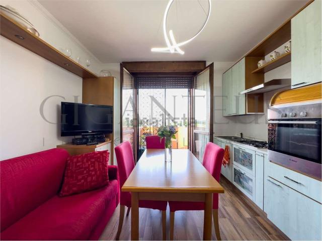 Appartamento in vendita a Turate, Lombardia