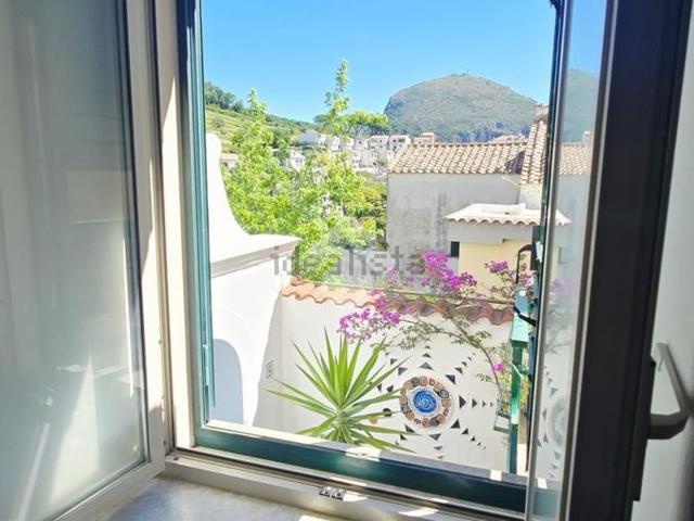 Appartamento in vendita a Vietri Sul Mare, Campania