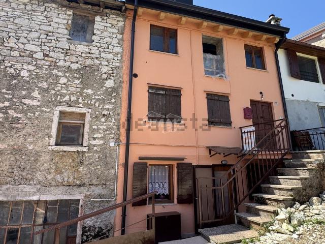 Appartamento in vendita a Gallio, Veneto