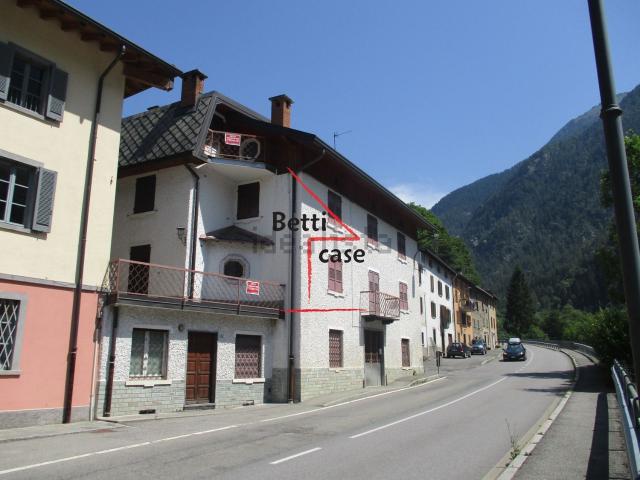 Attico in vendita a Comunità Montana della Valle Brembana, Isola Di Fondra