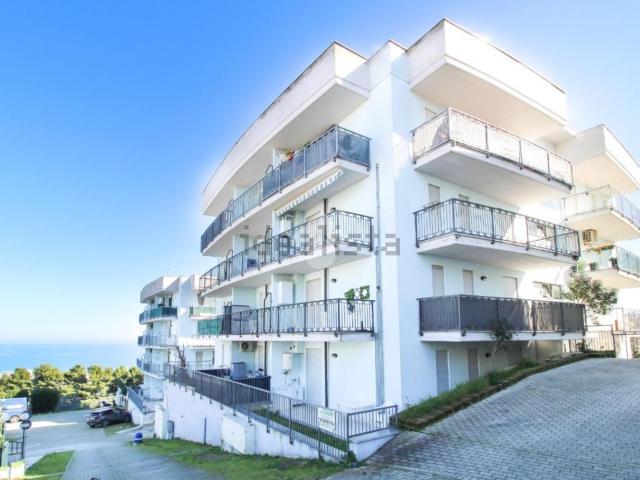 Appartamento in vendita a Unione dei Comuni della Val Vibrata, Tortoreto