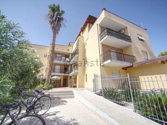 Appartamento in vendita a Mare, Marche