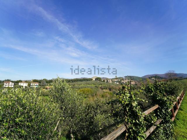 Appartamento in vendita a Lamporecchio, Toscana