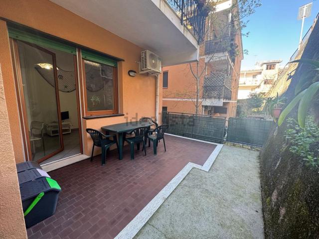 Appartamento in vendita a Cogoleto, Liguria