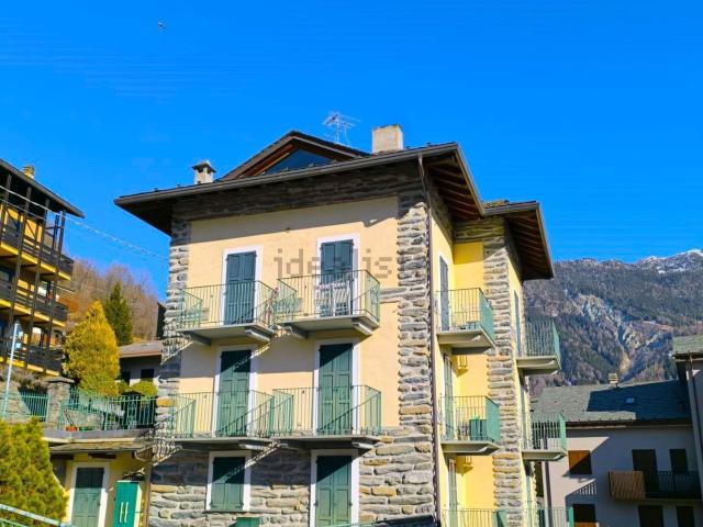Appartamento in vendita a Chiesa In Valmalenco, Lombardia