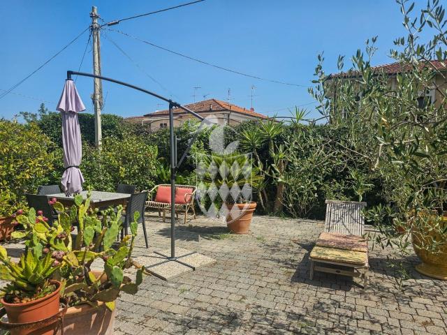Appartamento in vendita a Ameglia, Liguria