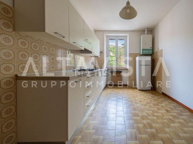 Appartamento in vendita a Zona Est, Brescia