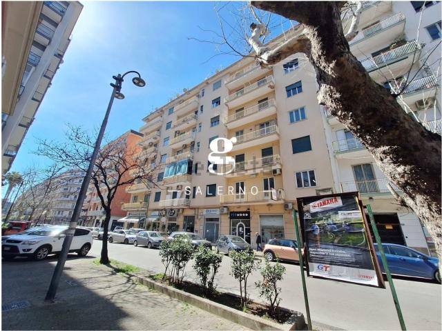 Appartamento in vendita a Salerno