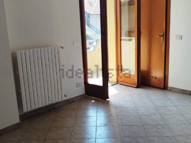 Appartamento in vendita a Bareggio, Milano