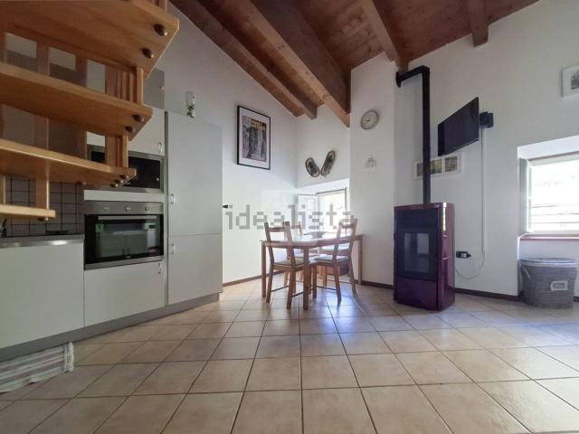 Appartamento in vendita a San Martino, Arco