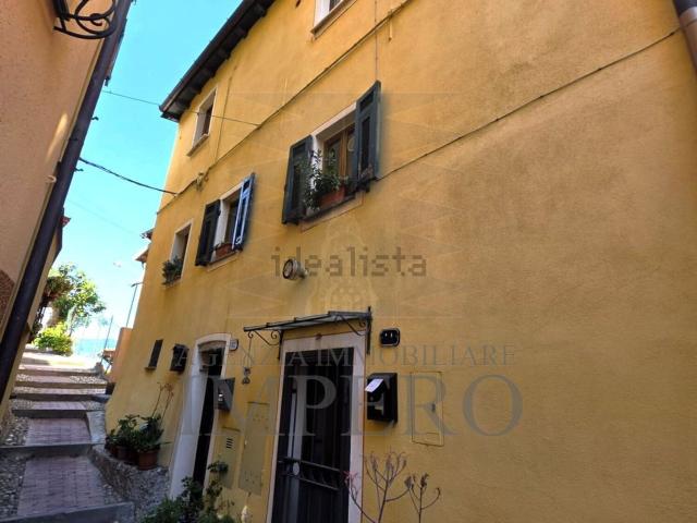 Appartamento in vendita a Ventimiglia, Liguria