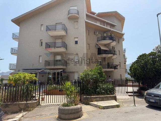 Appartamento in vendita a Villaggio Santa Rosalia, Monreale