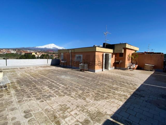 Attico in vendita a San Giovanni Galermo-Trappeto-Cibali, Catania