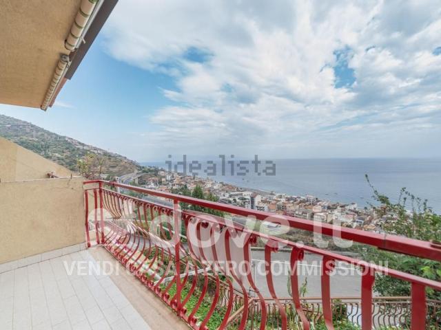 Appartamento in vendita a Letojanni, Sicilia
