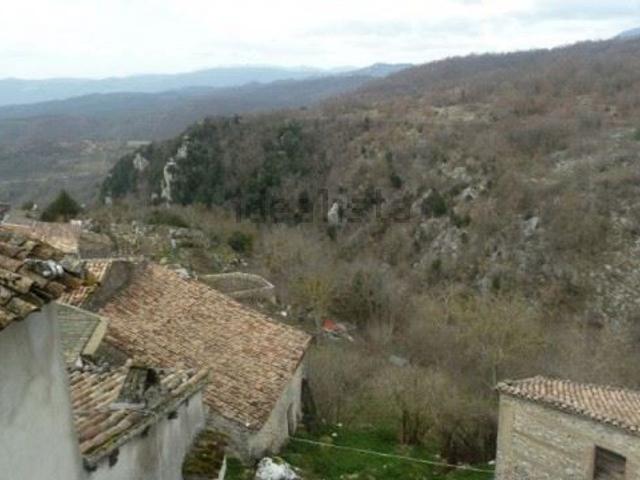 Appartamento in vendita a Carsoli, Abruzzo