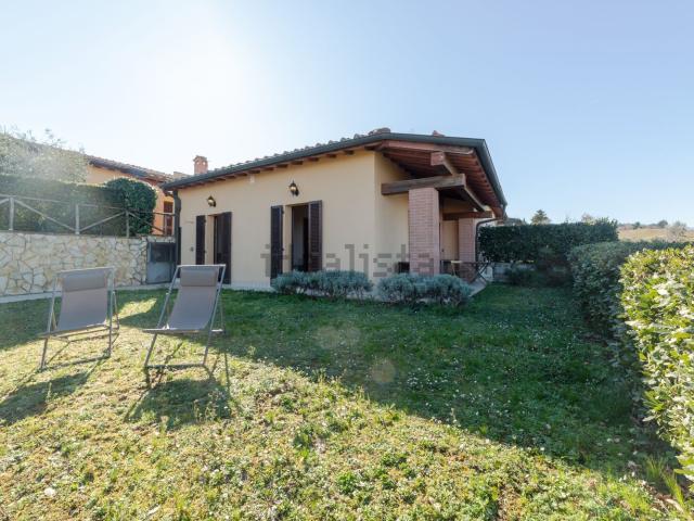 Appartamento in vendita a Radicofani, Toscana