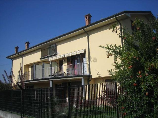 Appartamento in vendita a Albuzzano, Lombardia